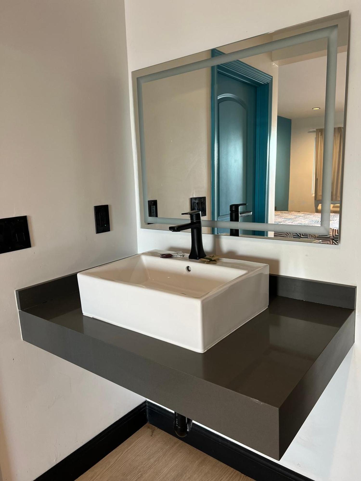 Palm Inn - Newly Renovated Rooms Инглвуд Экстерьер фото